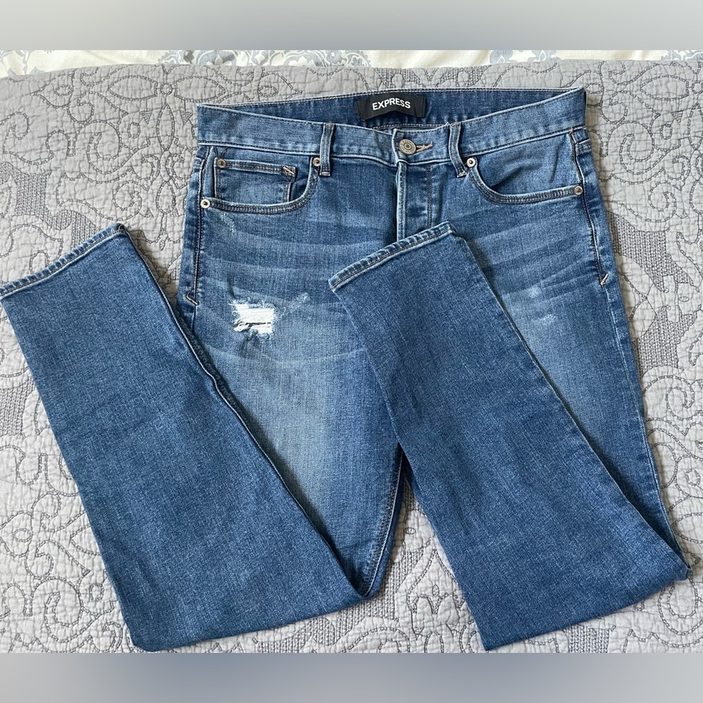 Express Button-fly Jeans - Picture 2 of 5